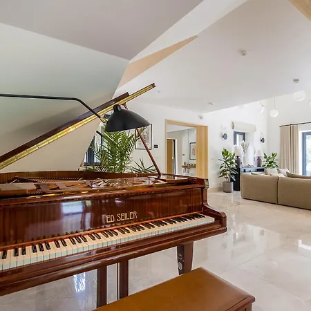 Aleksandrow Villa Aleksandrow (Grojec)