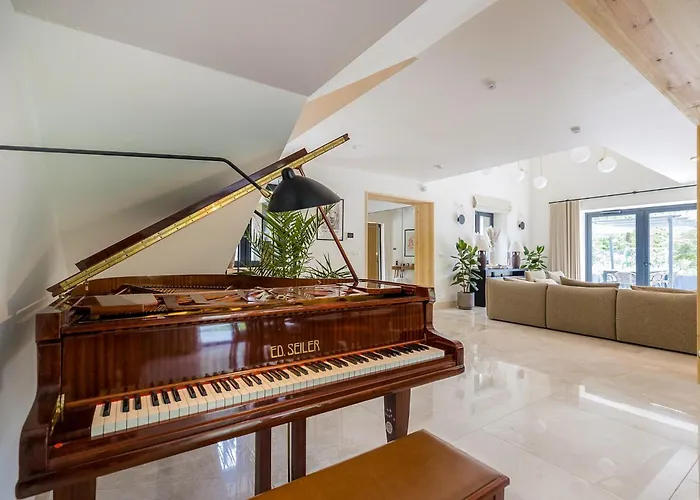 Aleksandrow Villa Aleksandrow (Grojec)